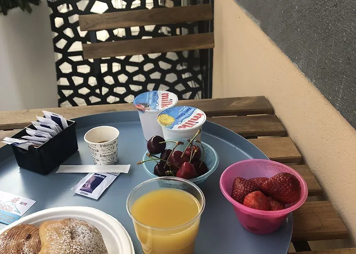 Alojamento de Acomodação e Pequeno-almoço La Casa Del Corallo 3*